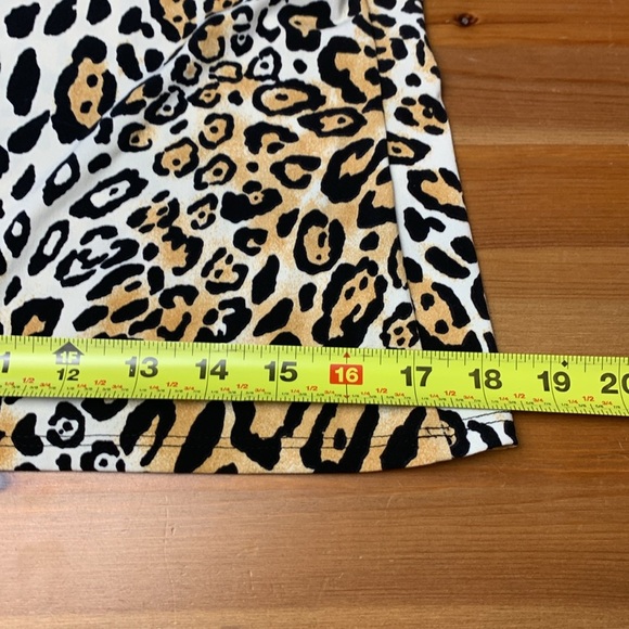 Nicola Animal Print Office Top, Stretch, 4 Season, Wrinkle Free, Easy Care - Picture 7 of 9